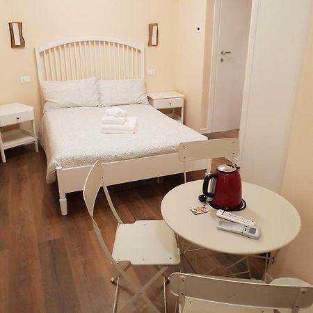 Glam Resort G H O S T E L La Spezia Extérieur photo